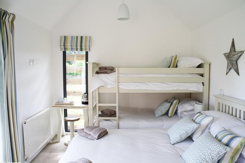 Snugzz At The Sali Hotel Nettleton  ภายนอก รูปภาพ